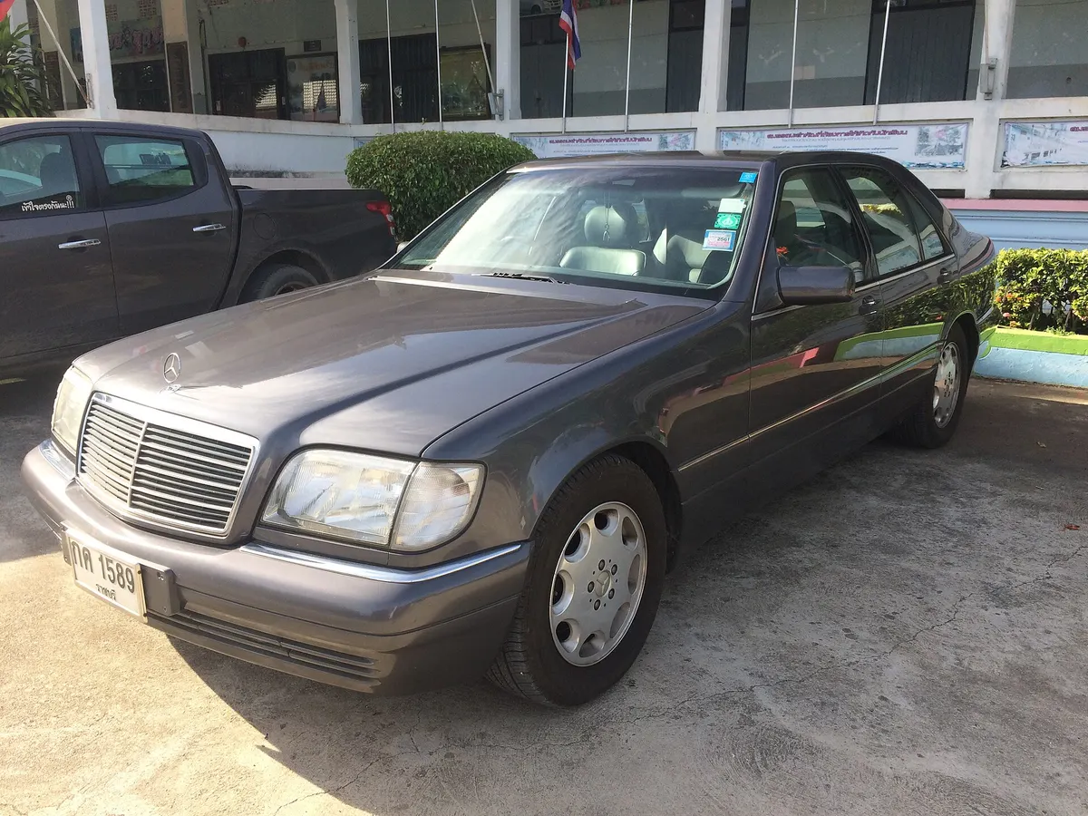 An S-Class W140 / C140 — the generation this page covers