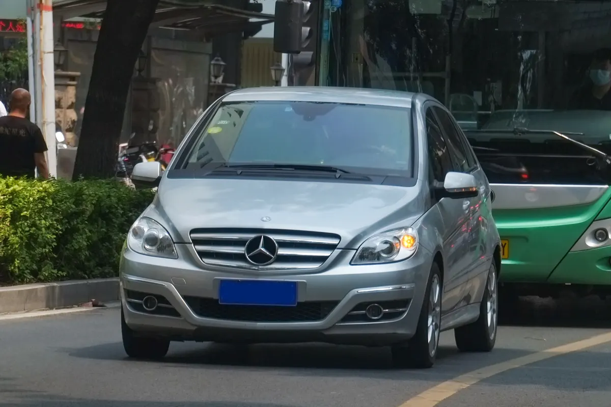 A B-Class W245 — the generation this page covers
